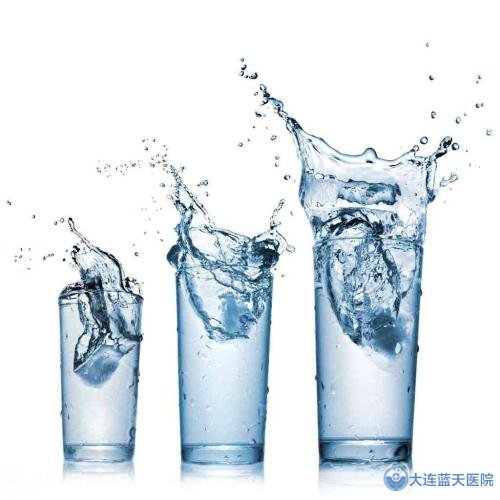 水
